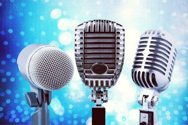 Микрофоны в стиле ретро
 - Фото, изображение