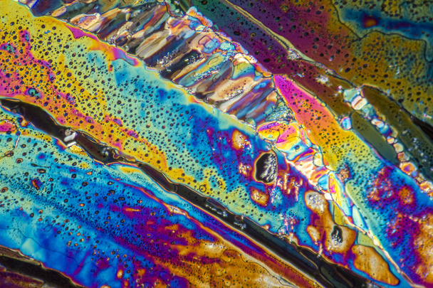 bunte Natriumacetat-Mikrokristalle - Foto, Bild