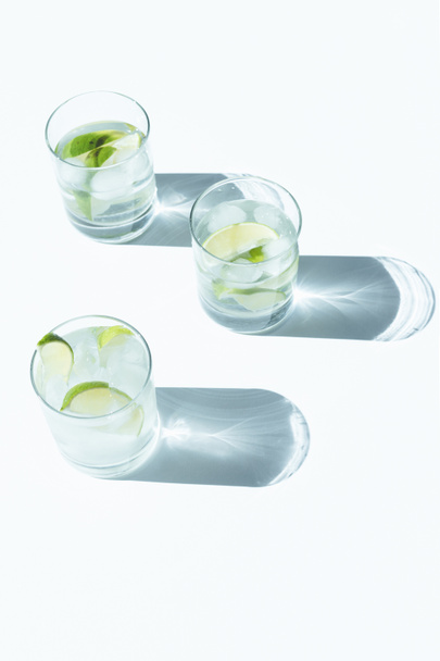 Gin Tonic Cocktail  - Foto, afbeelding