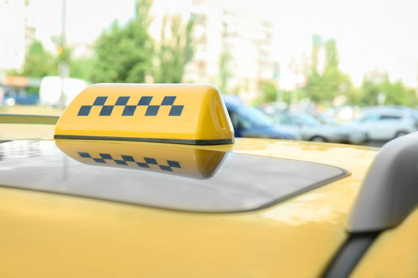 Taxi car on street - Фото, изображение