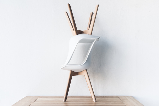 chairs on wooden tabletop - Valokuva, kuva