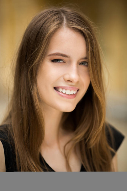 Close up view of sexy girl with open smile. - Fotografie, Obrázek