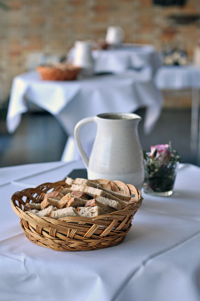 хлеб на столе - Фото, изображение