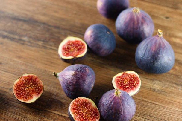 Ripe blue figs - Photo, Image