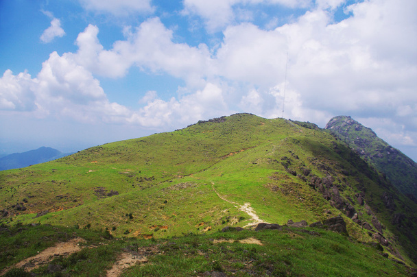 piękne wzgórza południowej chińskim Południowochińskie Ridge - Zdjęcie, obraz