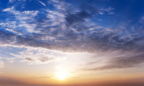 Восход солнца - Фото, изображение