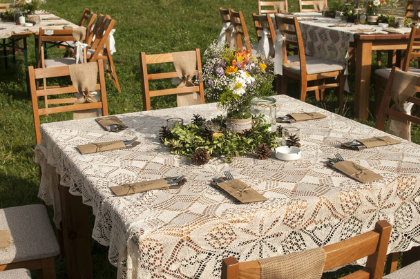 Skládaný tabulky pro hosty na svatbu - Fotografie, Obrázek