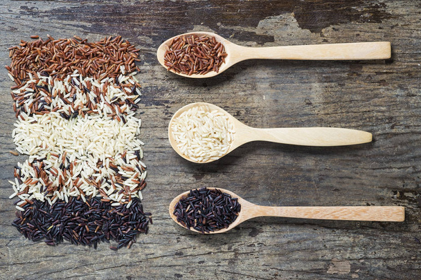 Rice seed,brown rice, keep healthy concept, brown background - Fotografie, Obrázek