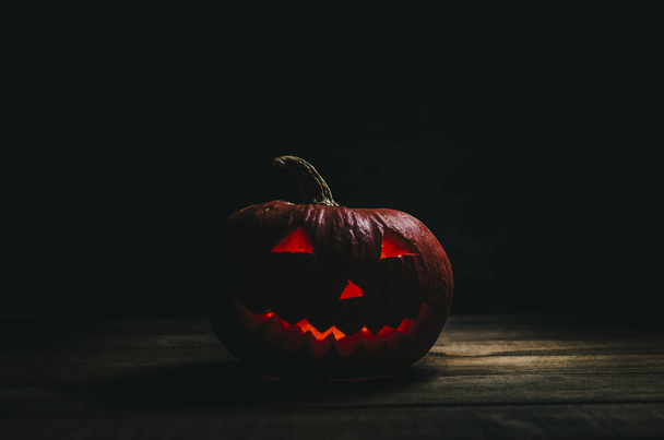 Halloween Pumpkin In Dark - 写真・画像