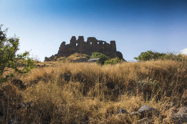 güzel Ortaçağ Kalesi Amberd Ermenistan'da görünümünü - Fotoğraf, Görsel