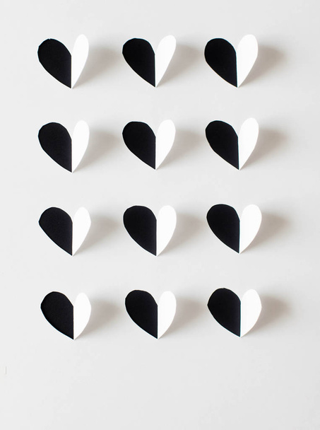 Paper hearts cut from paper. - Foto, Bild