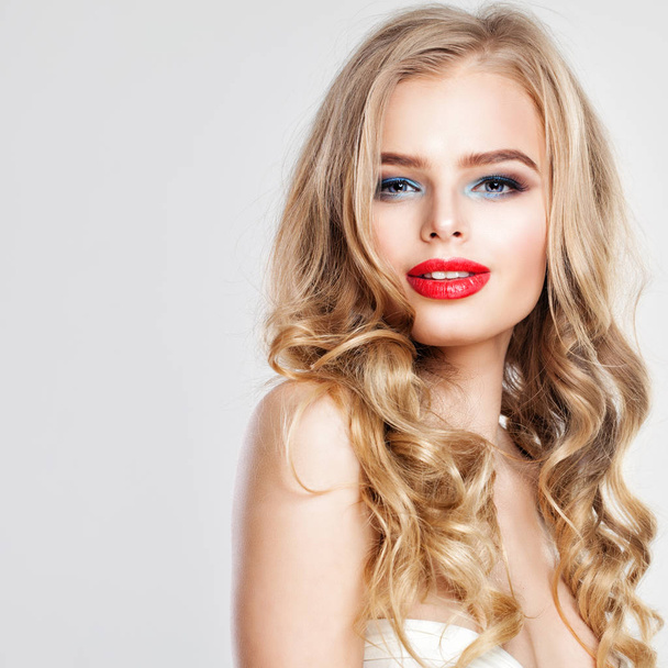 Blonde Beauty. Cute Young Woman Fashion Model with Blonde Hair - Photo, Image