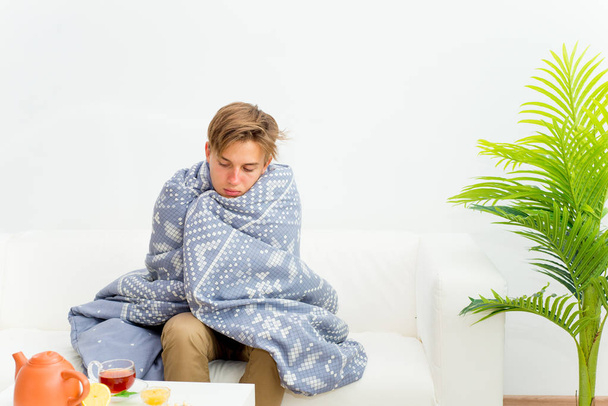 Typ mit Grippe - Foto, Bild