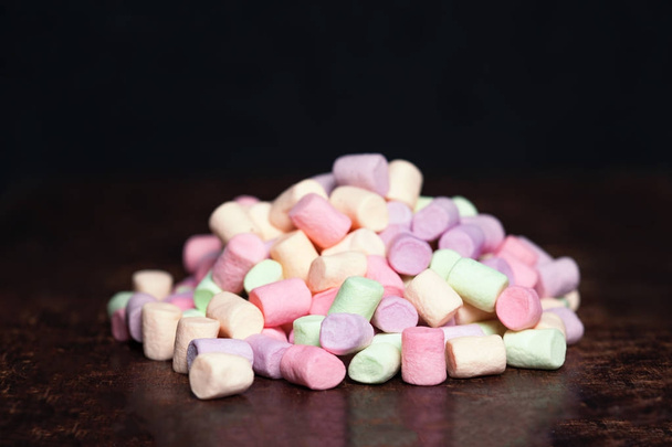 Colorful small marshmallows - Φωτογραφία, εικόνα