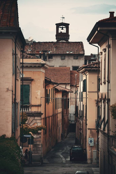 Lucca vista strada
 - Foto, immagini