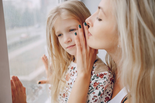 mom and daughter - 写真・画像