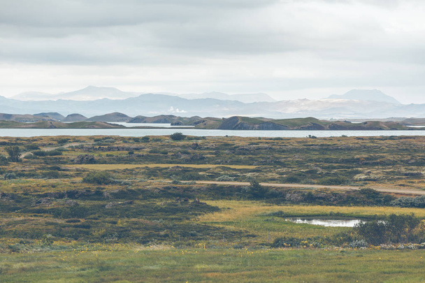 Skutustadagigar pseudokraters, Islanti
 - Valokuva, kuva