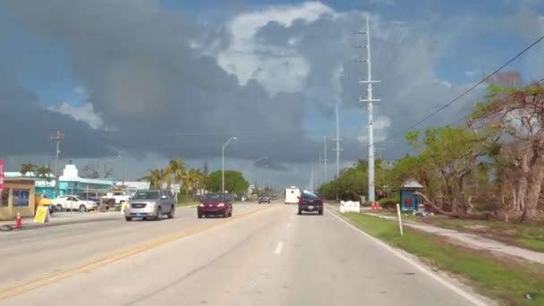 Yritykset Florida Keys toipumassa hurrikaani Irma
 - Materiaali, video