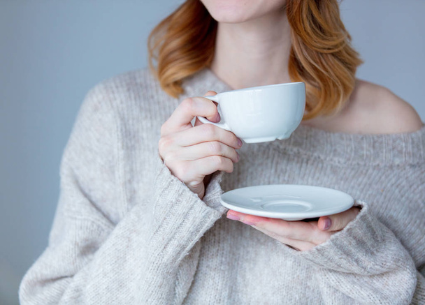 mujer con taza de café  - Foto, imagen