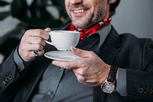 businessman drinking coffee - Zdjęcie, obraz