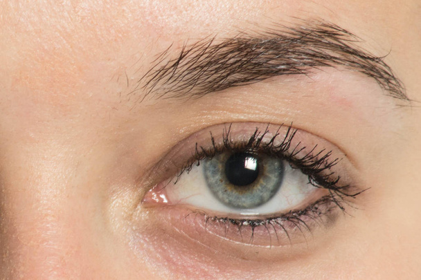 Eyebrow before correction - Zdjęcie, obraz