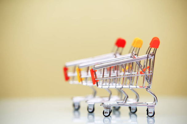 Group of shopping trolleys - Foto, Bild