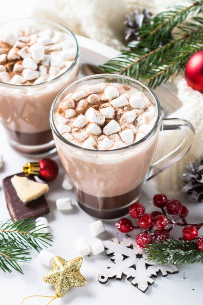 Christmas hot chocolate or cocoa with marshmallow. - Фото, зображення