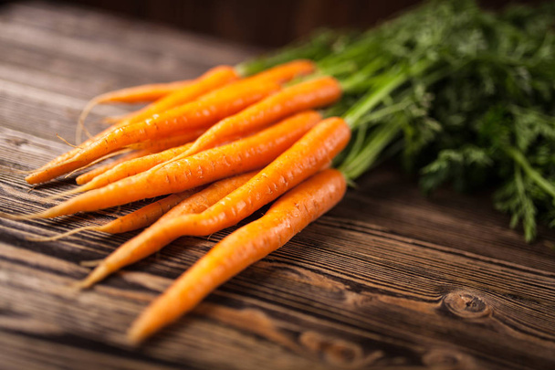 Морква свіжа органічні
 - Фото, зображення