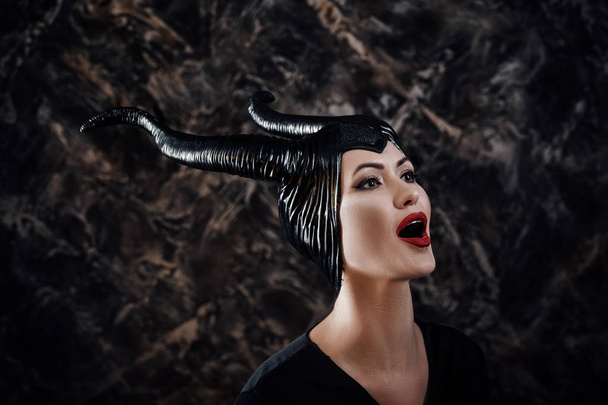 beautiful woman dressed as Maleficent - Foto, imagen