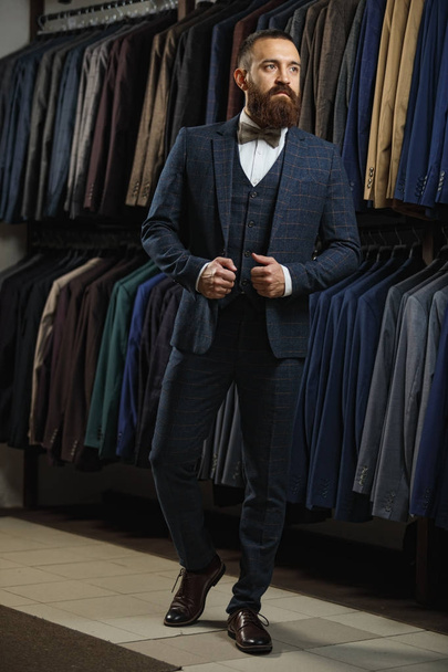 Male model in a suit - Foto, immagini