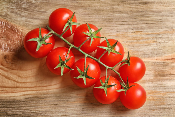 Fresh cherry tomatoes - Photo, image