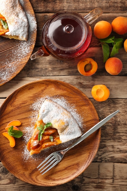 Delicious apricot cake - Фото, зображення