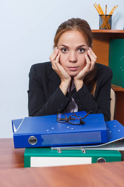 Business woman working in the office with folders - Photo, Image