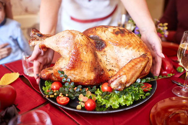 Baked roasted chicken on a holiday table. Food concept. - Foto, Imagen