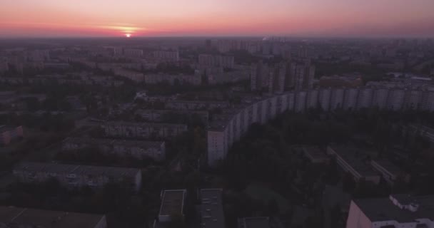 aerial of the city of Kiev 27. September 2017. darnitskiy rayan on the left bank. city landscape at the dawn.  Residential buildings of old architecture mixed with new architecture. metropolis. - Filmmaterial, Video