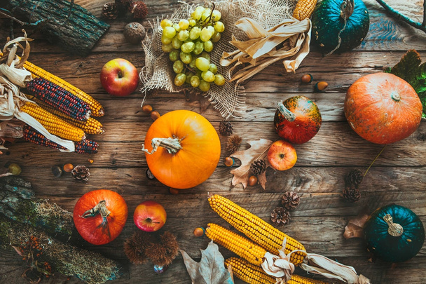 Hálaadás napja őszi gyümölcs - Fotó, kép
