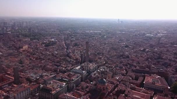 Widok z lotu ptaka Bolonia Włochy - Materiał filmowy, wideo