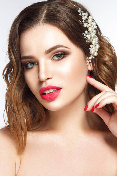 Beautiful woman with red lips - Foto, imagen