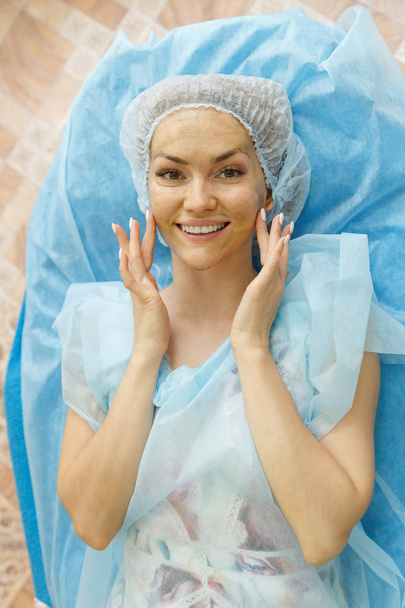 Doctor - beautician holds  reception - Valokuva, kuva