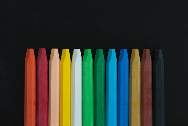 Row of wax crayons - Zdjęcie, obraz
