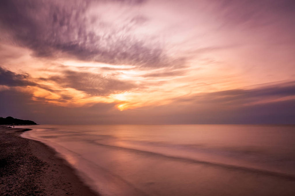 Západ slunce nad pláží Baltského moře - Fotografie, Obrázek