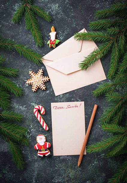 Рождественский фон Письмо для Санты и пряничное печенье
 - Фото, изображение