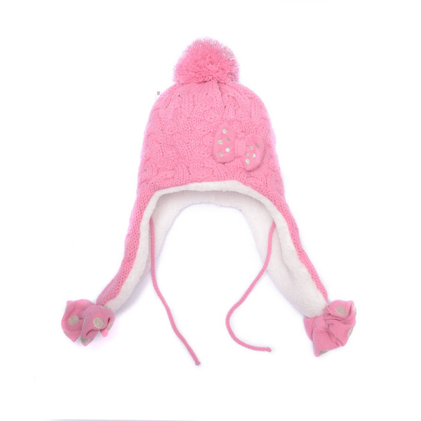 růžová dětská pletená čepice izolované na bílém - Fotografie, Obrázek