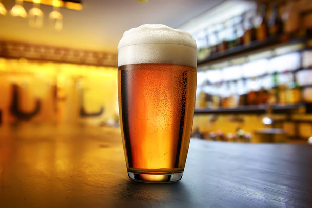 cerveza en el pub - Foto, imagen