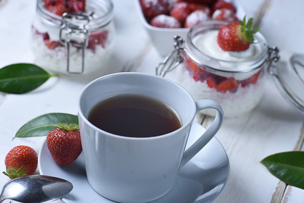 Tea and strawberry dessert - Fotó, kép