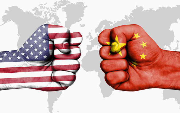 Конфликт между США и Китаем - мужские кулаки
 - Фото, изображение