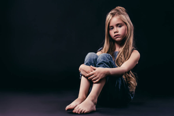 Little girl isolated - Fotoğraf, Görsel
