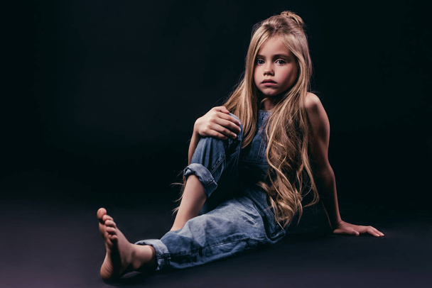 Little girl isolated - Foto, Imagen