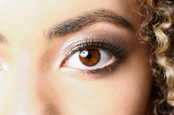 Occhio di una donna nera girato grande macro bellezza
 - Foto, immagini