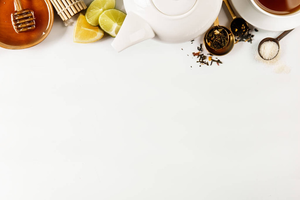 Background of tea composition with crockery - Foto, Bild
